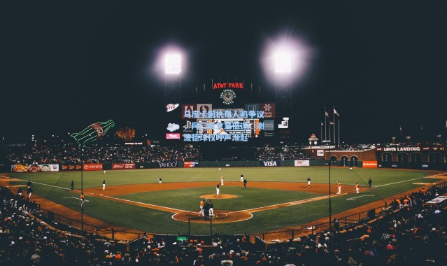 乌度卡固执用人陷争议，阿门疲惫显低迷，谢泼德球权呼声渐起